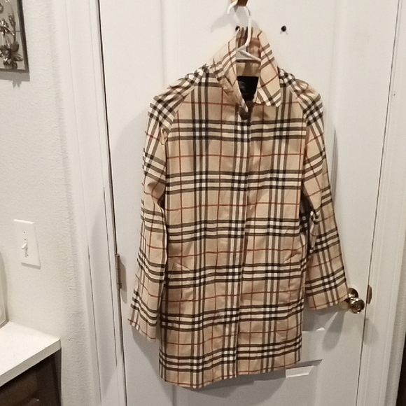 Burberry Tops - Classic Authentic Burberry Nova Check Outerwear Raincoat